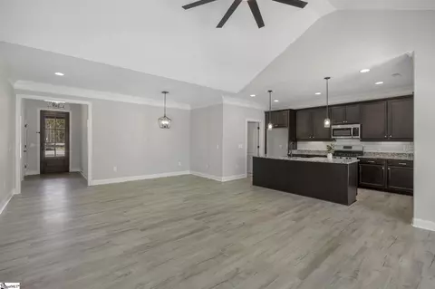 95 Dendy St, Pelzer, SC 29669 photo 3