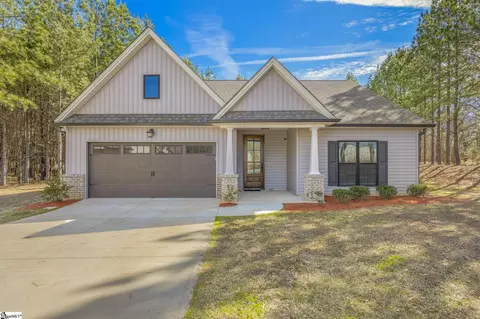 95 Dendy St, Pelzer, SC 29669