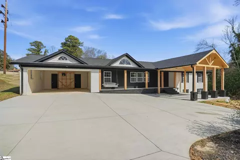 220 E Belvedere Rd, Greenville, SC 29605