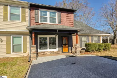 3 Townes Ct, Spartanburg, SC 29301