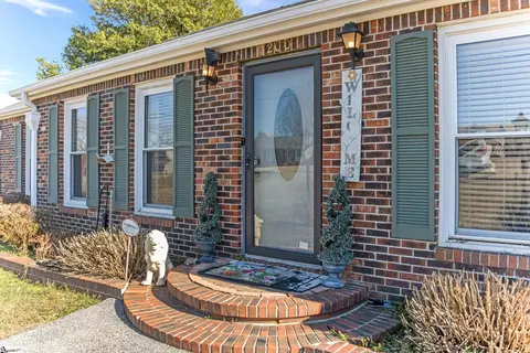 Exterior - 200 Pleasant Dr, Easley, SC 29642 photo 4 of 9