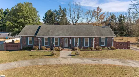 Exterior - 200 Pleasant Dr, Easley, SC 29642 photo 8 of 9