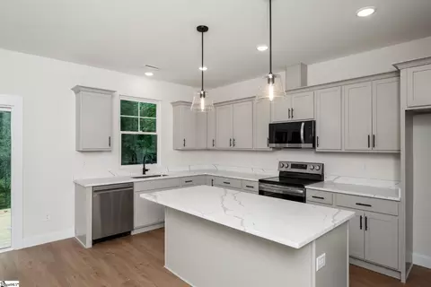 Kitchen - 107 Elcon Dr # A, Greer, SC 29651 photo 1 of 1