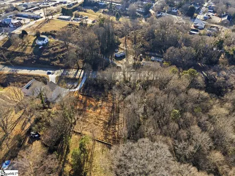 102 Hillcrest Dr, Easley, SC 29640 photo 5
