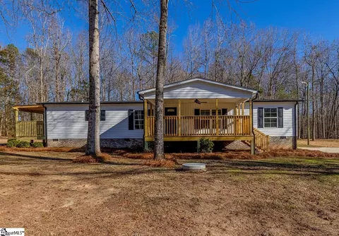 163 Canterbury Pl, Fountain Inn, SC 29644