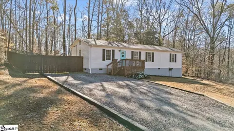 303 Bushy Creek Rd, Woodruff, SC 29388