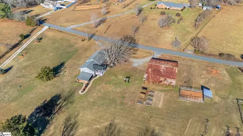 View/Area - 558 Barnett Rd, Greer, SC 29651 photo 3 of 5