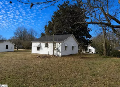 123 Circle Dr, Greer, SC 29650