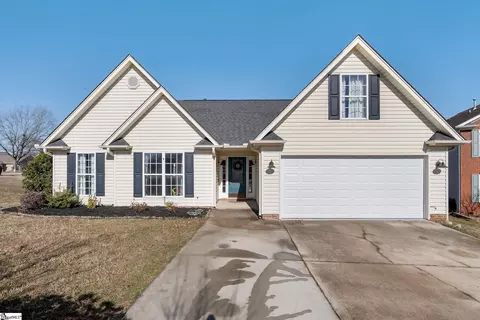 1 Bruton Ct, Taylors, SC 29687