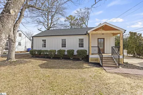 29 Fore Ave, Greenville, SC 29607