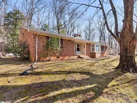 121 Hummingbird Ln, Columbus, NC 28722