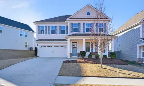 109 Woodcross Dr, Simpsonville, SC 29681