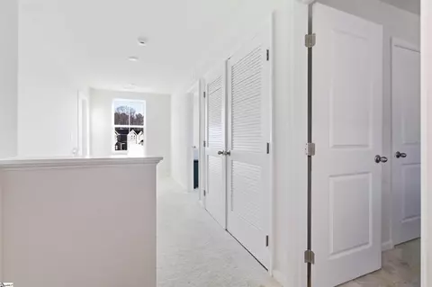 Entry Way - 833 Cranbrook Dr, Woodruff, SC 29388 photo 5 of 5