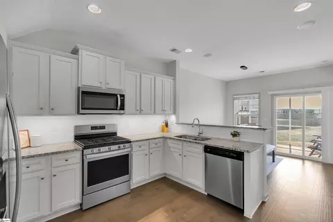 302 Phillips Dr, Pendleton, SC 29670 photo 5
