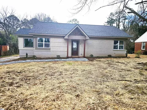 20 Ridgeway Dr, Greenville, SC 29605