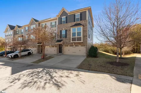 75 Itasca Dr, Greenville, SC 29609