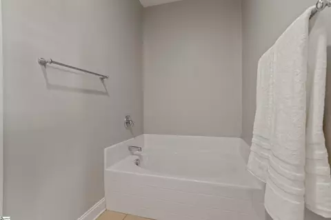 Bath - 4 Caperton Way, Greer, SC 29651 photo 4 of 6