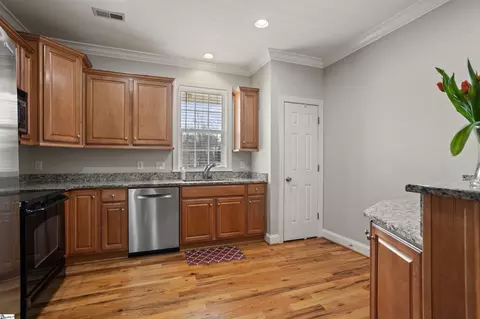 Kitchen - 4 Caperton Way, Greer, SC 29651 photo 2 of 3