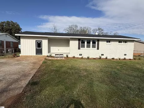 23 Gardenia Dr, Greenville, SC 29617