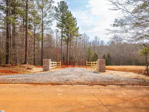 012 Mill Pine Rd, Liberty, SC 29657