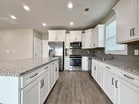 Kitchen - 419 Vestry Pl, Moore, SC 29369 photo 3 of 5