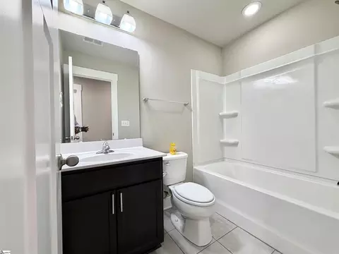 Bath - 419 Vestry Pl, Moore, SC 29369 photo 4 of 4