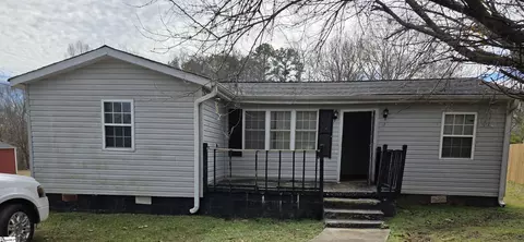 12 Scott Dr, Greenville, SC 29611
