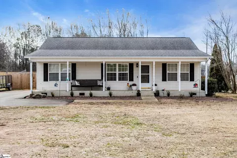 798 Clark Rd, Inman, SC 29349