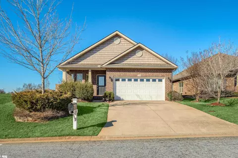 210 Scottish Ave, Simpsonville, SC 29680