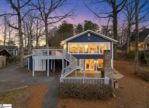 412 Rockcove Rd, Inman, SC 29349