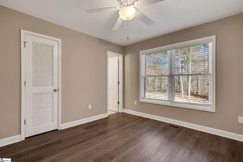 Bedroom - 533 Stokes Dr, Seneca, SC 29672 photo 3 of 3