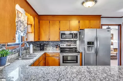 Kitchen - 512 Mega Dr, Duncan, SC 29334 photo 3 of 3