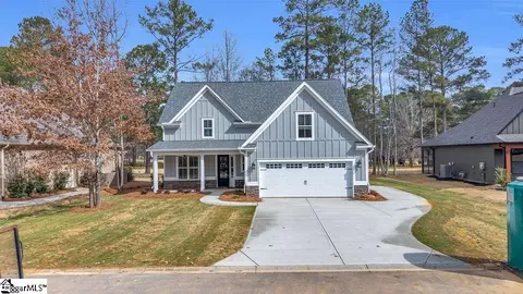 203 E Gunnery Ct, Ninety Six, SC 29666