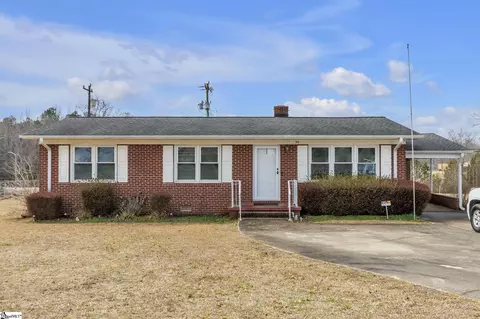 34 Fowler Dr, Woodruff, SC 29388