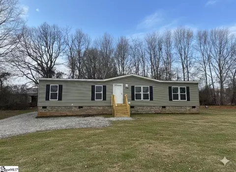 1216 Fairview Church Rd, Spartanburg, SC 29303