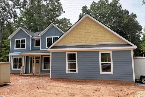 423 Martin Dr, Greenville, SC 29617