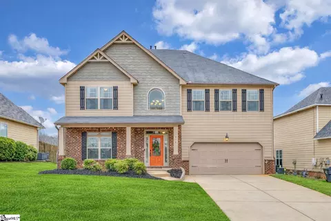 218 Lovelace Ct, Simpsonville, SC 29681