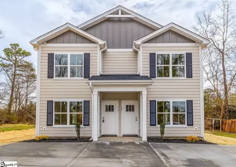119-121 Cannon St, Woodruff, SC 29388