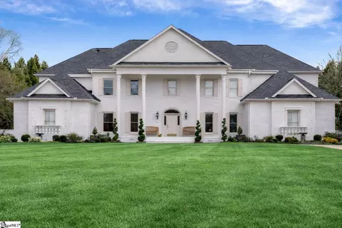 204 Kilgore Cir, Simpsonville, SC 29681