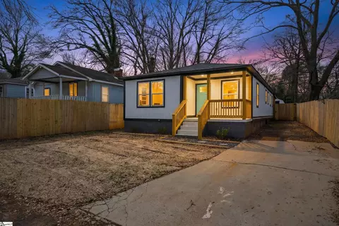 7 Hendricks St, Greenville, SC 29607