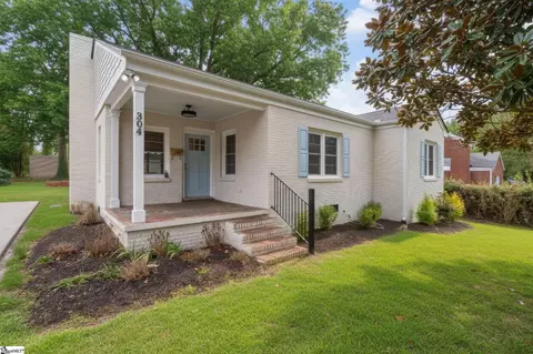 304 Wedgewood Dr, Greenville, SC 29609