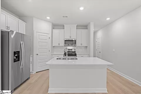 105 Kerwin Ct, Greer, SC 29651 photo 9