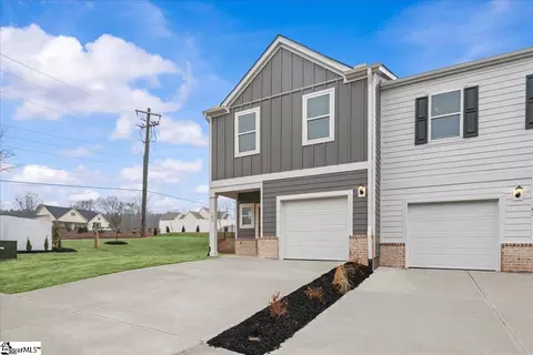 105 Kerwin Ct, Greer, SC 29651 photo 3