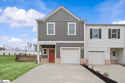 105 Kerwin Ct, Greer, SC 29651
