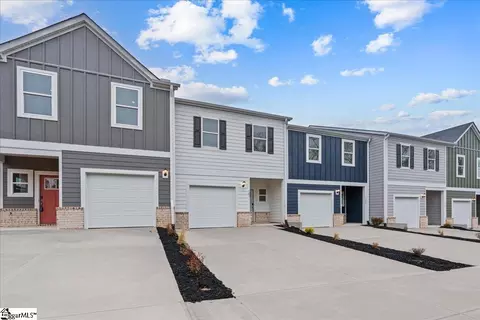 107 Kerwin Ct, Greer, SC 29651 photo 2
