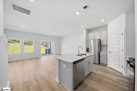 125 Kerwin Ct, Greer, SC 29651 photo 4