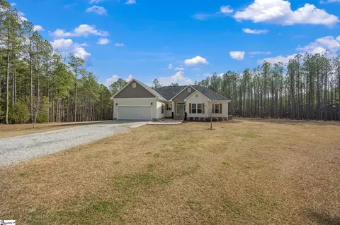 1470 Bolt Rd, Gray Court, SC 29645