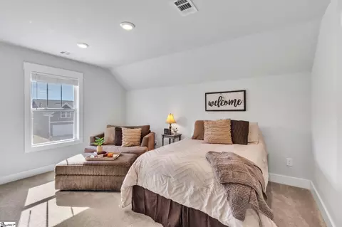 Bedroom - 207 Benjamin Dr, Easley, SC 29642 photo 5 of 6
