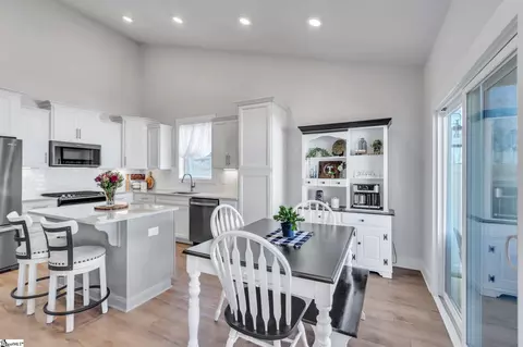 Other - 207 Benjamin Dr, Easley, SC 29642 photo 2 of 10