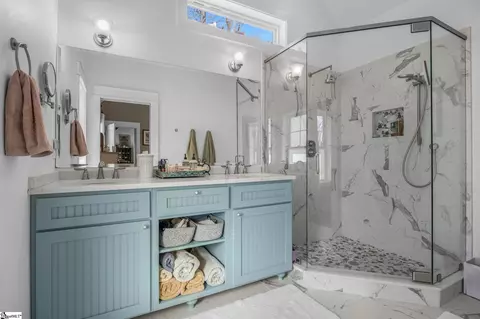 Bath - 204 Serenity Dr, Pickens, SC 29671 photo 2 of 3
